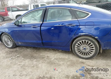 2016 Ford Fusion Titanium z USA, uszkodzony, nr VIN 3FA6P0K95GR136500
